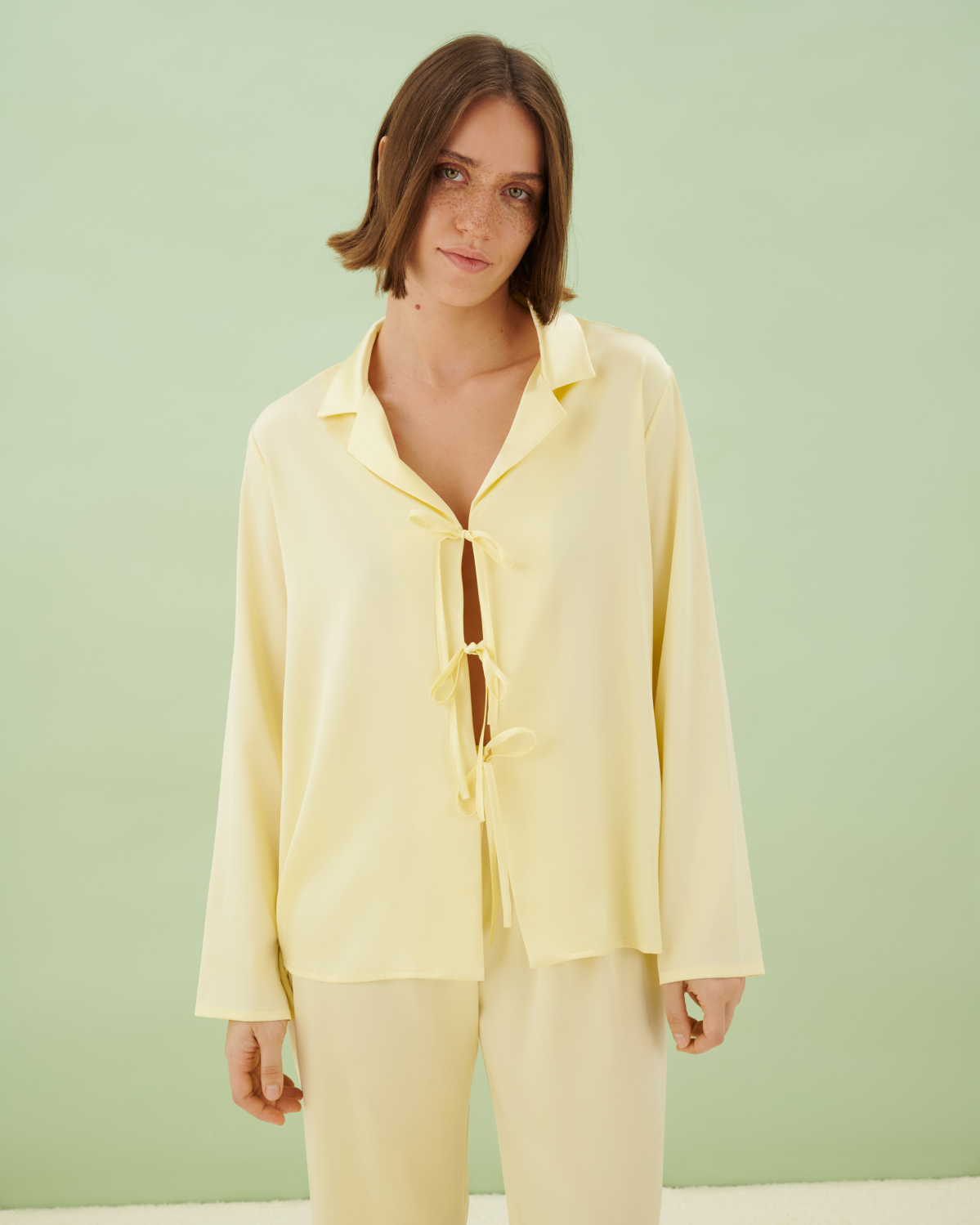 Шелковая рубашка на завязках Buttercup